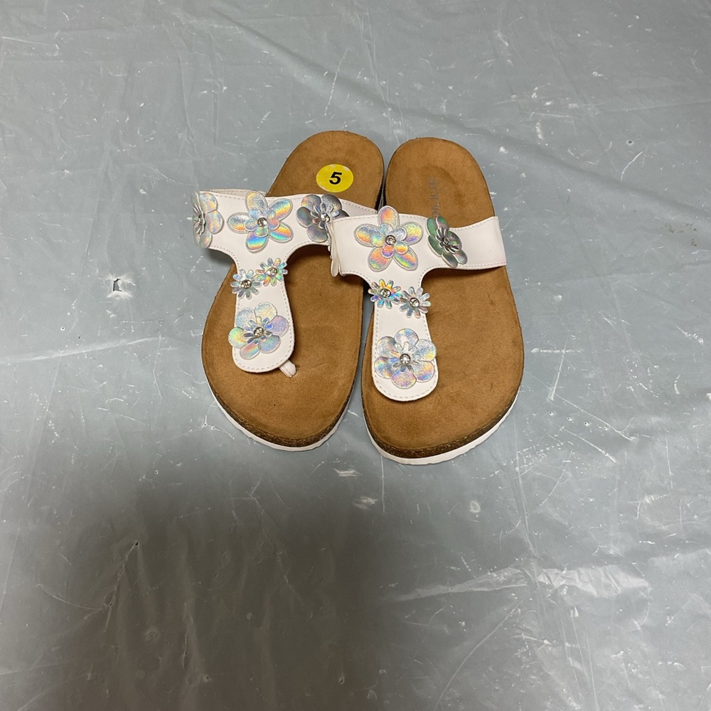 Annie Girls White Floral Holographic Thong Sandals
